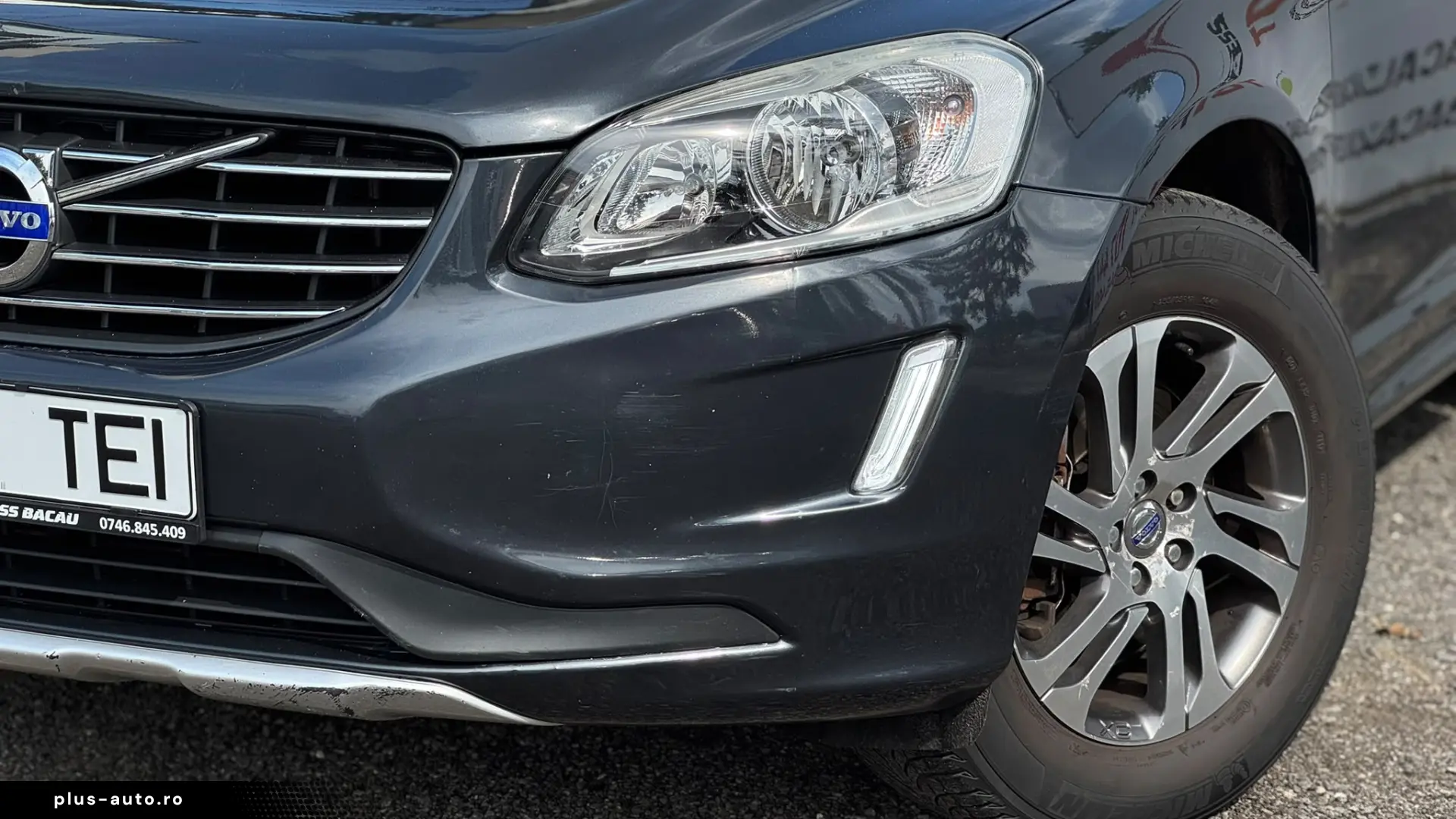 VOLVO XC60  D4
