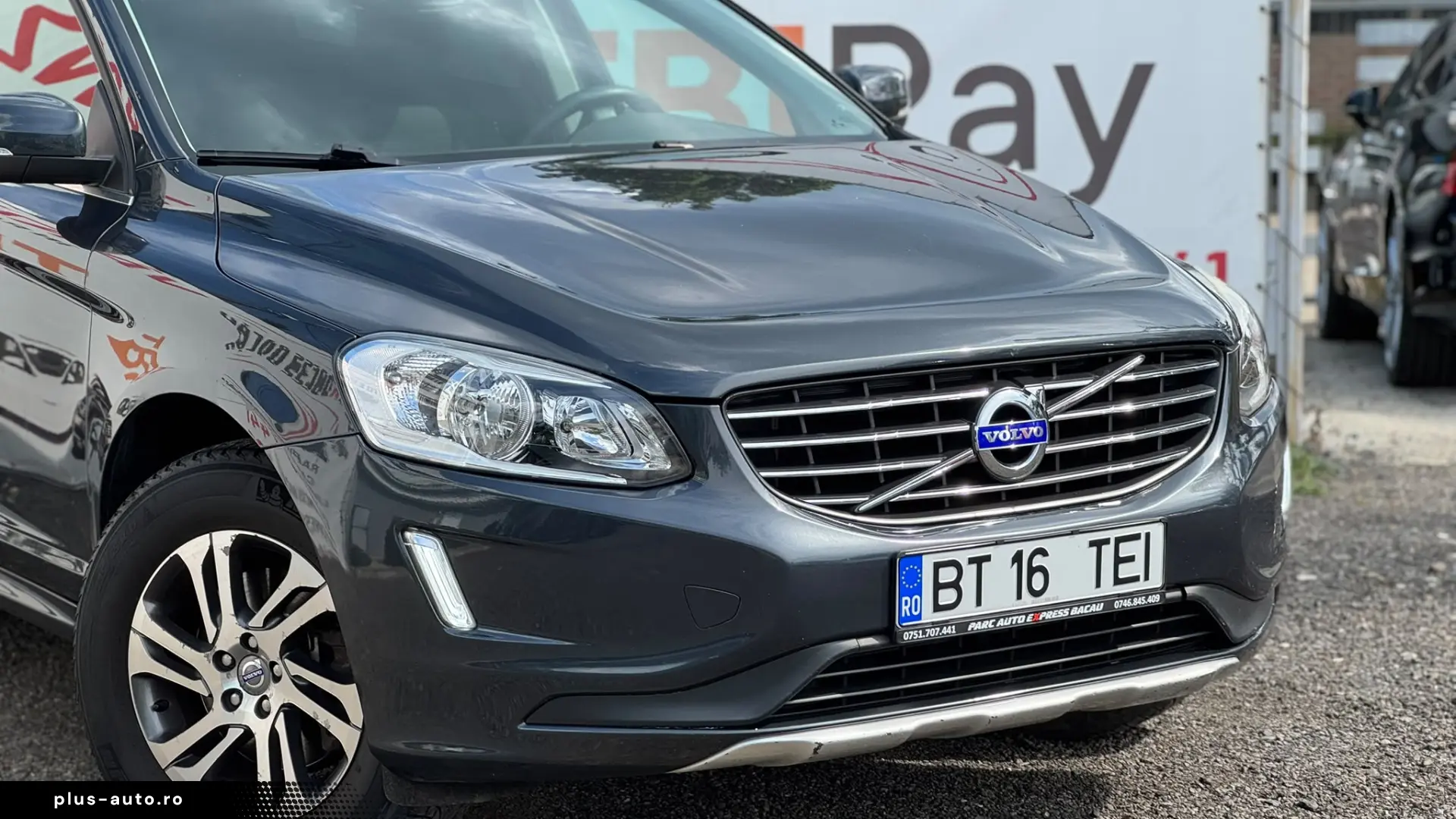 VOLVO XC60  D4
