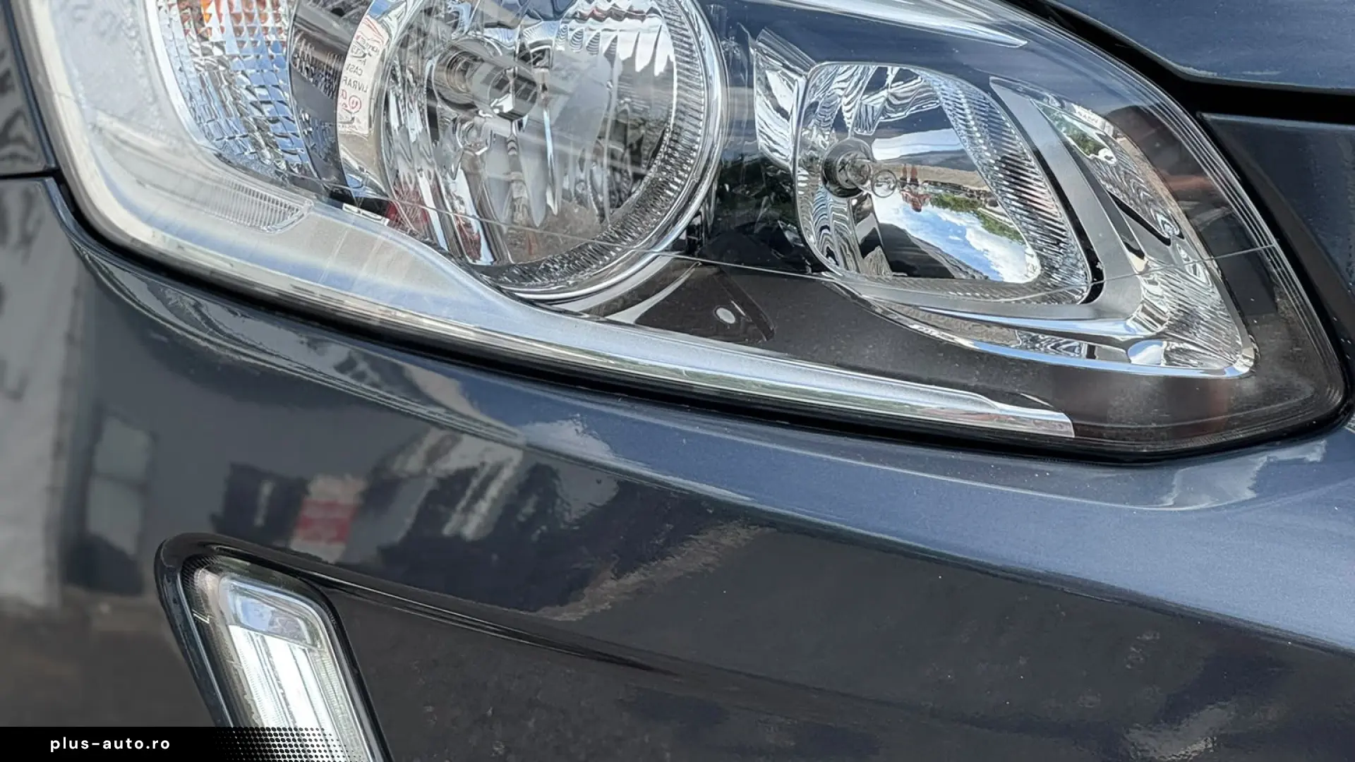 VOLVO XC60  D4