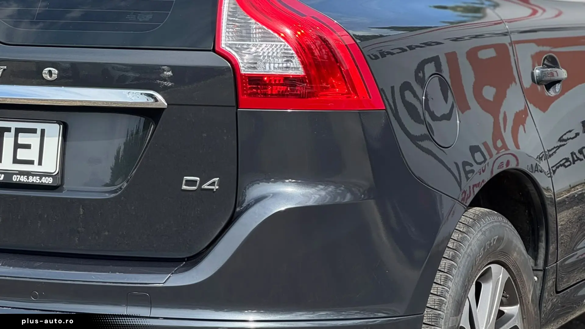 VOLVO XC60  D4