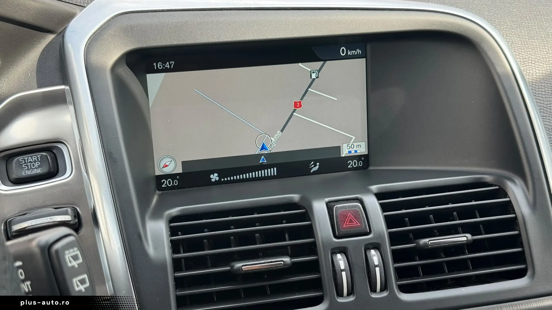 VOLVO XC60  D4