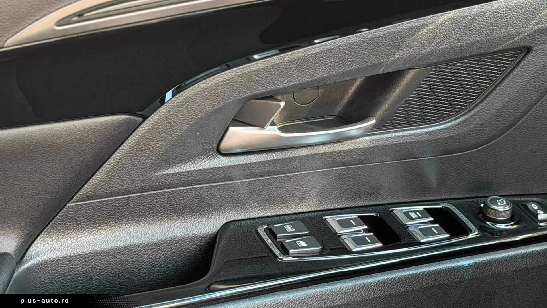 SSANGYONG Korando 2020 — imagine 37