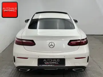 Mercedes-Benz E 300 Coupe AMG Night