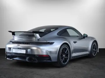PORSCHE 911 Carrera