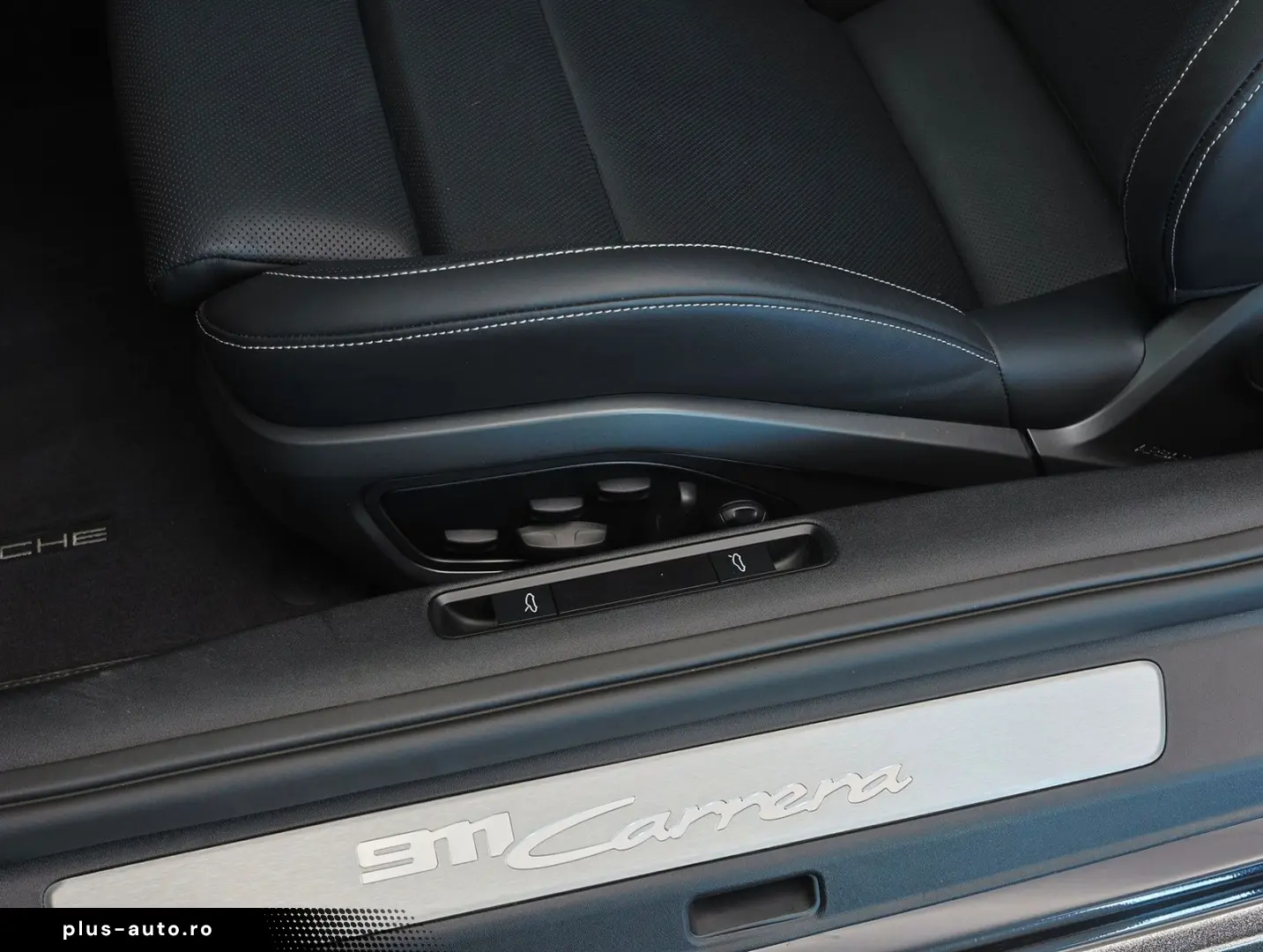 PORSCHE 911 Carrera