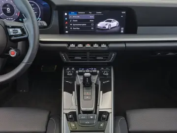 PORSCHE 911 Carrera