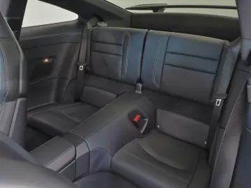 PORSCHE 911 Carrera