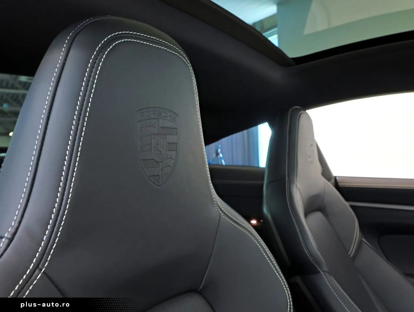 PORSCHE 911 Carrera