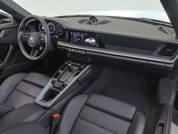 PORSCHE 911 Carrera