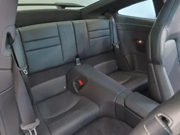 PORSCHE 911 Carrera