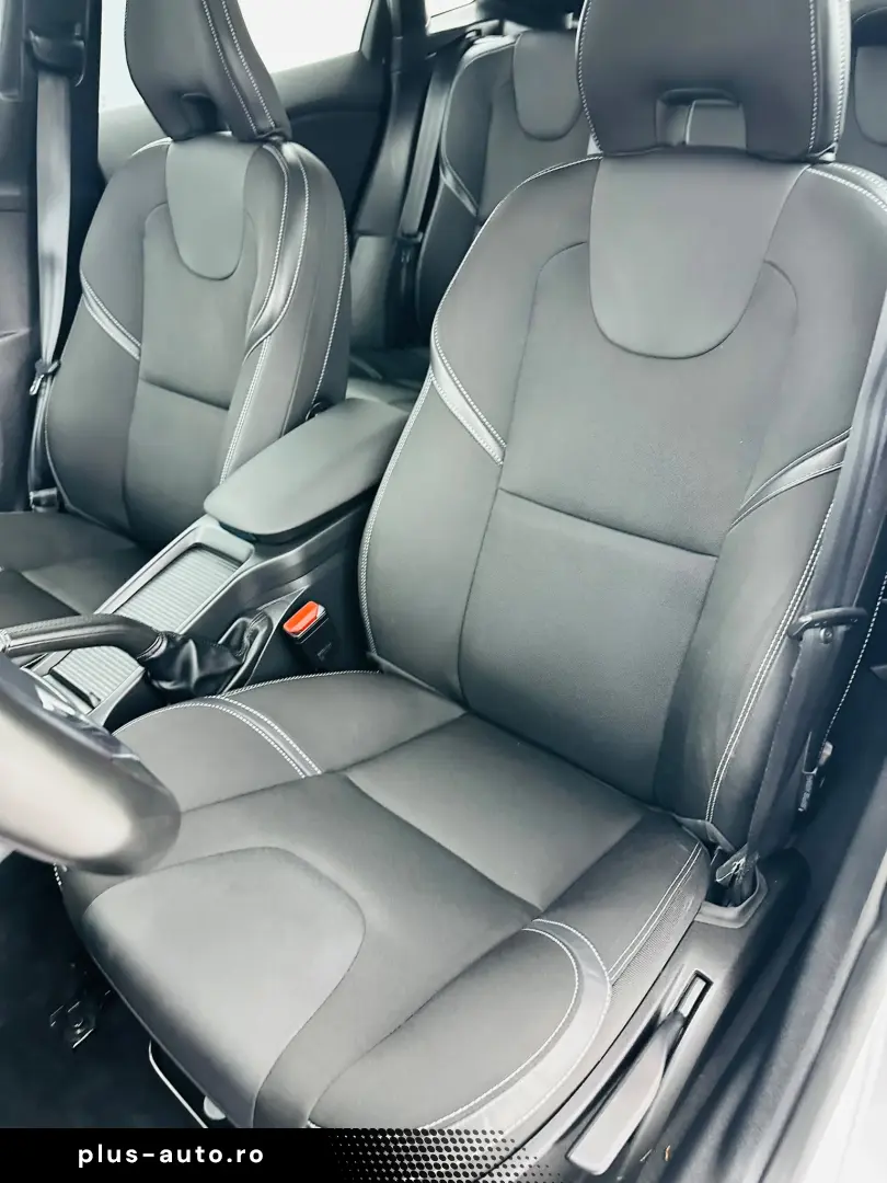 VOLVO V40 2019 2.0D E6 Garantie 12 Luni Rate Avans 0 Doar Cu
