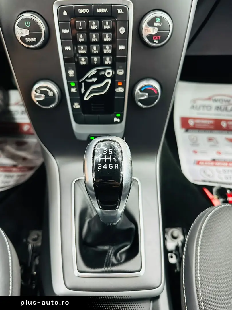 VOLVO V40 2019 2.0D E6 Garantie 12 Luni Rate Avans 0 Doar Cu