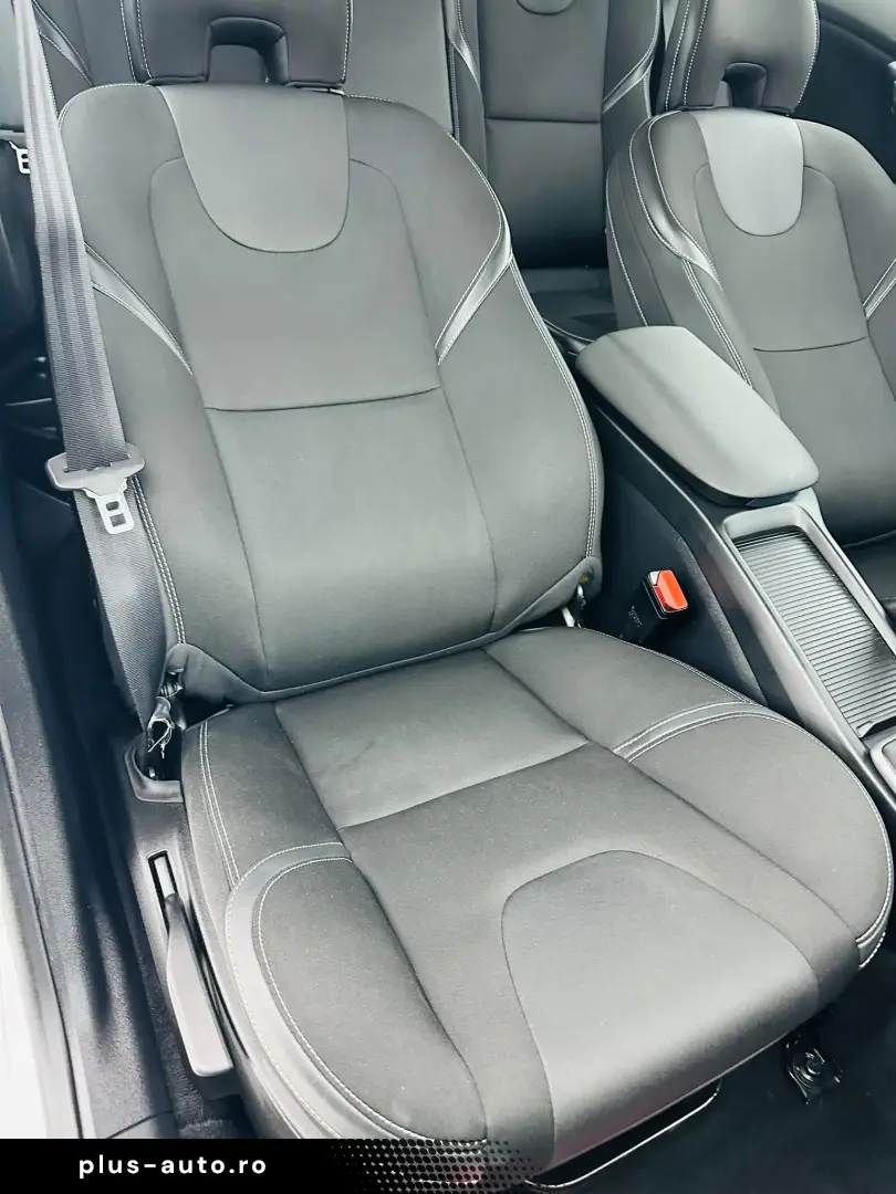 VOLVO V40 2019 2.0D E6 Garantie 12 Luni Rate Avans 0 Doar Cu