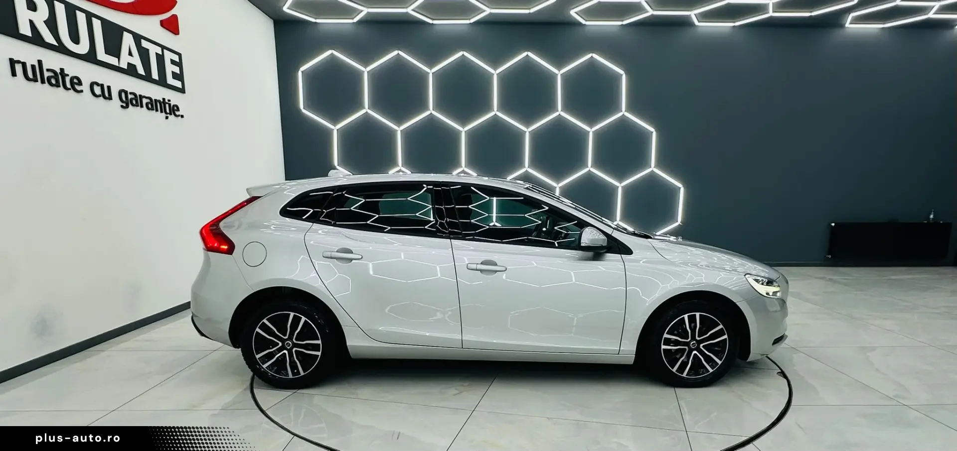 VOLVO V40 2019 2.0D E6 Garantie 12 Luni Rate Avans 0 Doar Cu