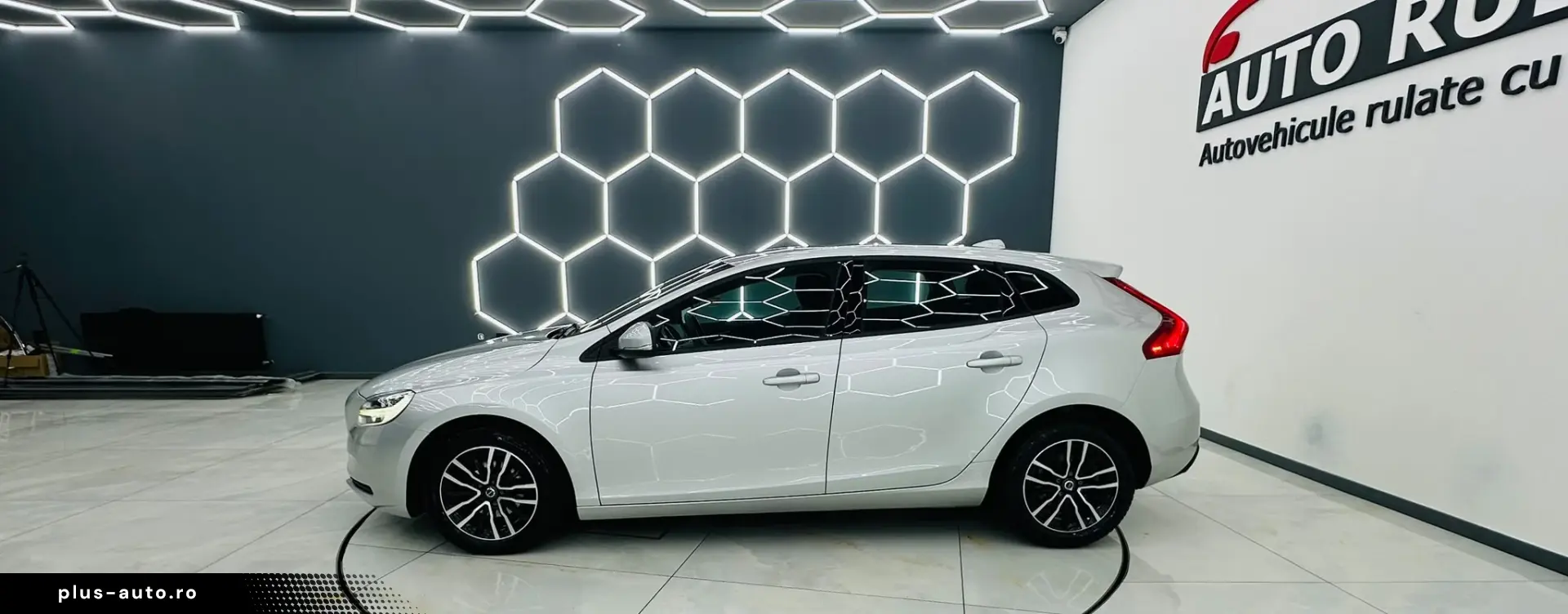 VOLVO V40 2019 2.0D E6 Garantie 12 Luni Rate Avans 0 Doar Cu