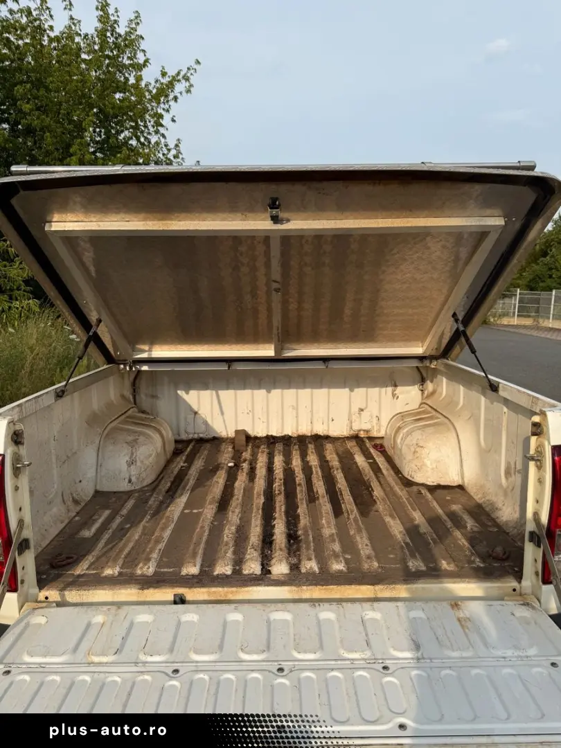 TOYOTA Hilux Double Cab Comfort 4x4 1.Hand Leder Klima
