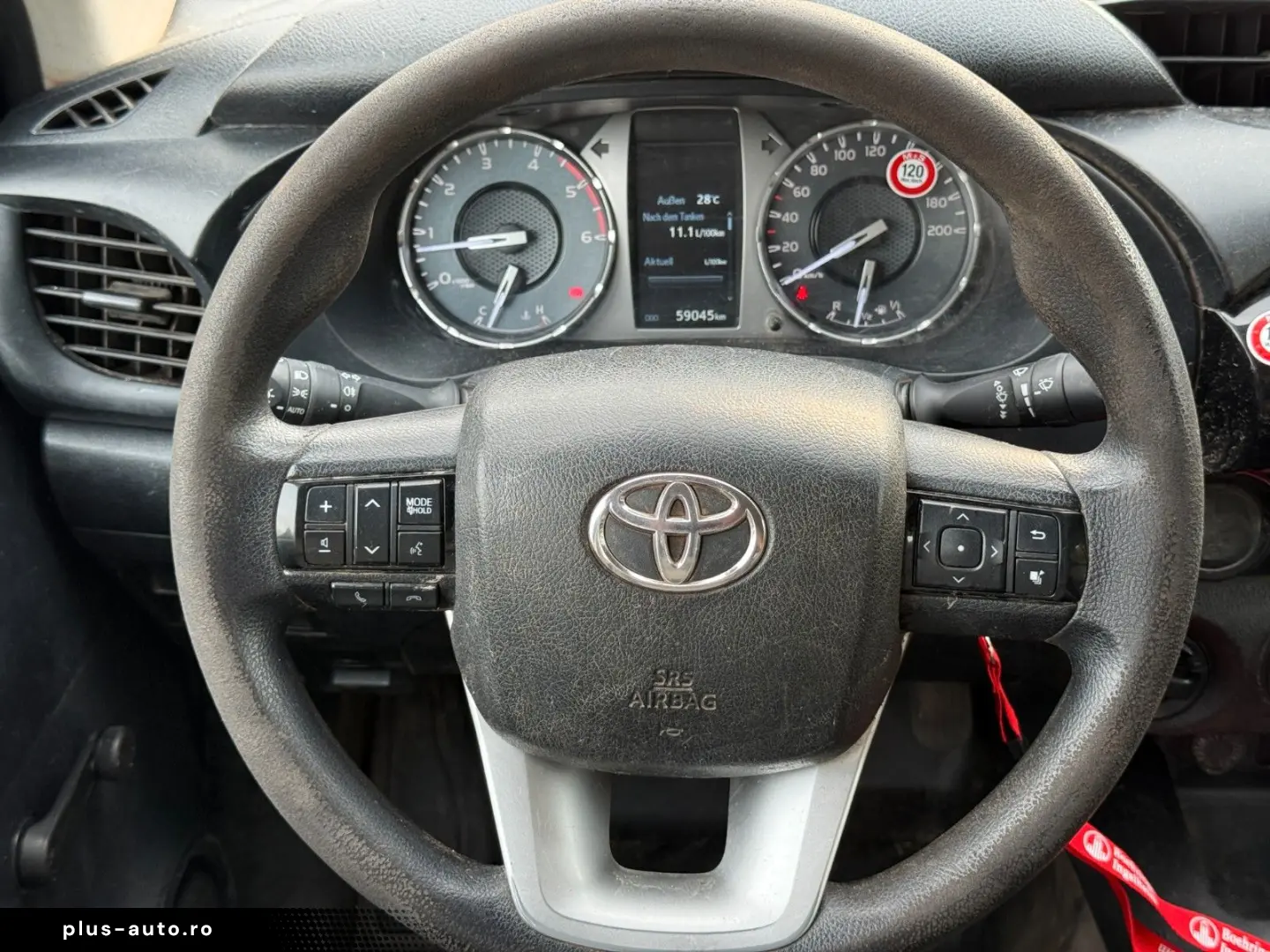 TOYOTA Hilux Double Cab Comfort 4x4 1.Hand Leder Klima