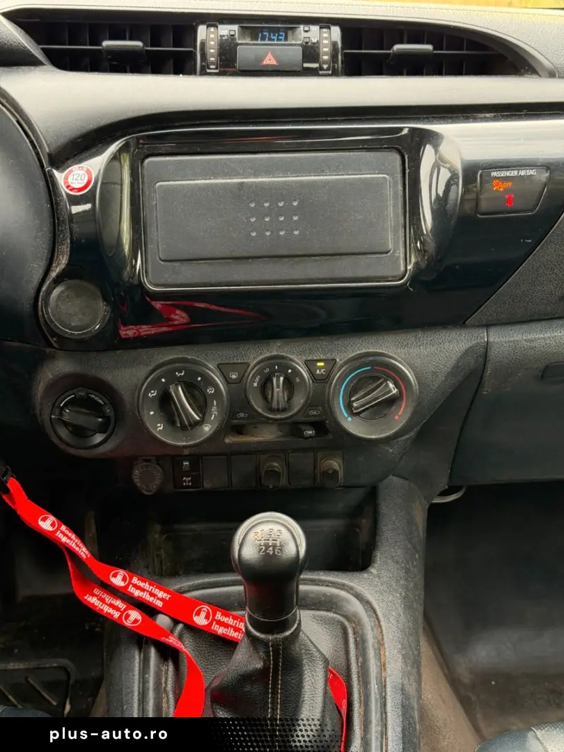 TOYOTA Hilux Double Cab Comfort 4x4 1.Hand Leder Klima