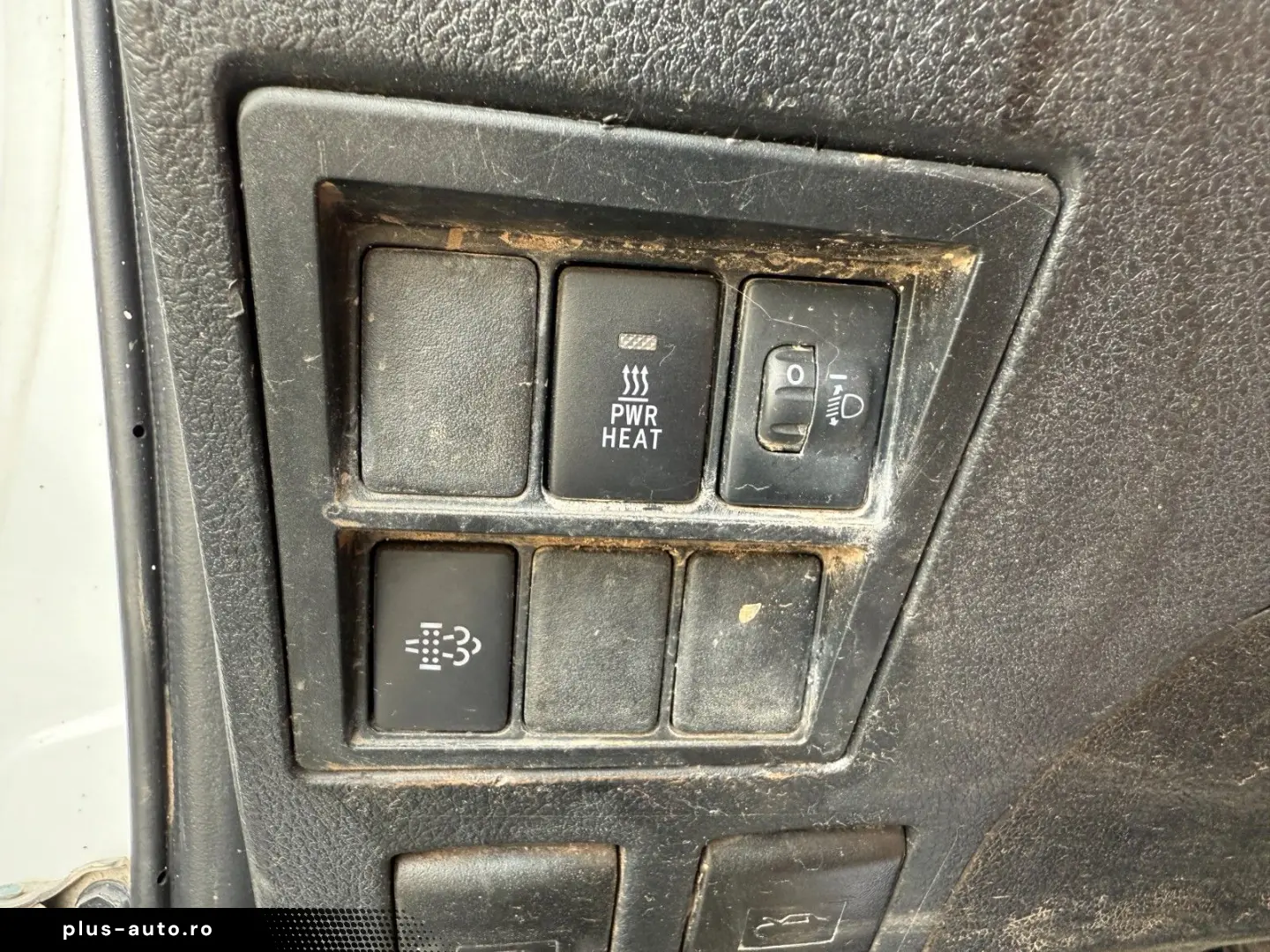 TOYOTA Hilux Double Cab Comfort 4x4 1.Hand Leder Klima