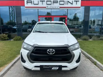 TOYOTA Hilux Double Cab Comfort 4x4