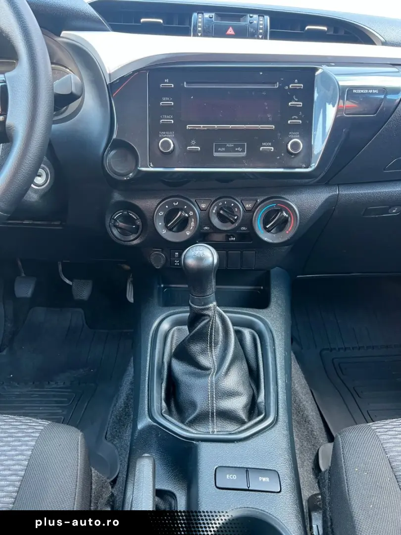 TOYOTA Hilux Double Cab Comfort 4x4