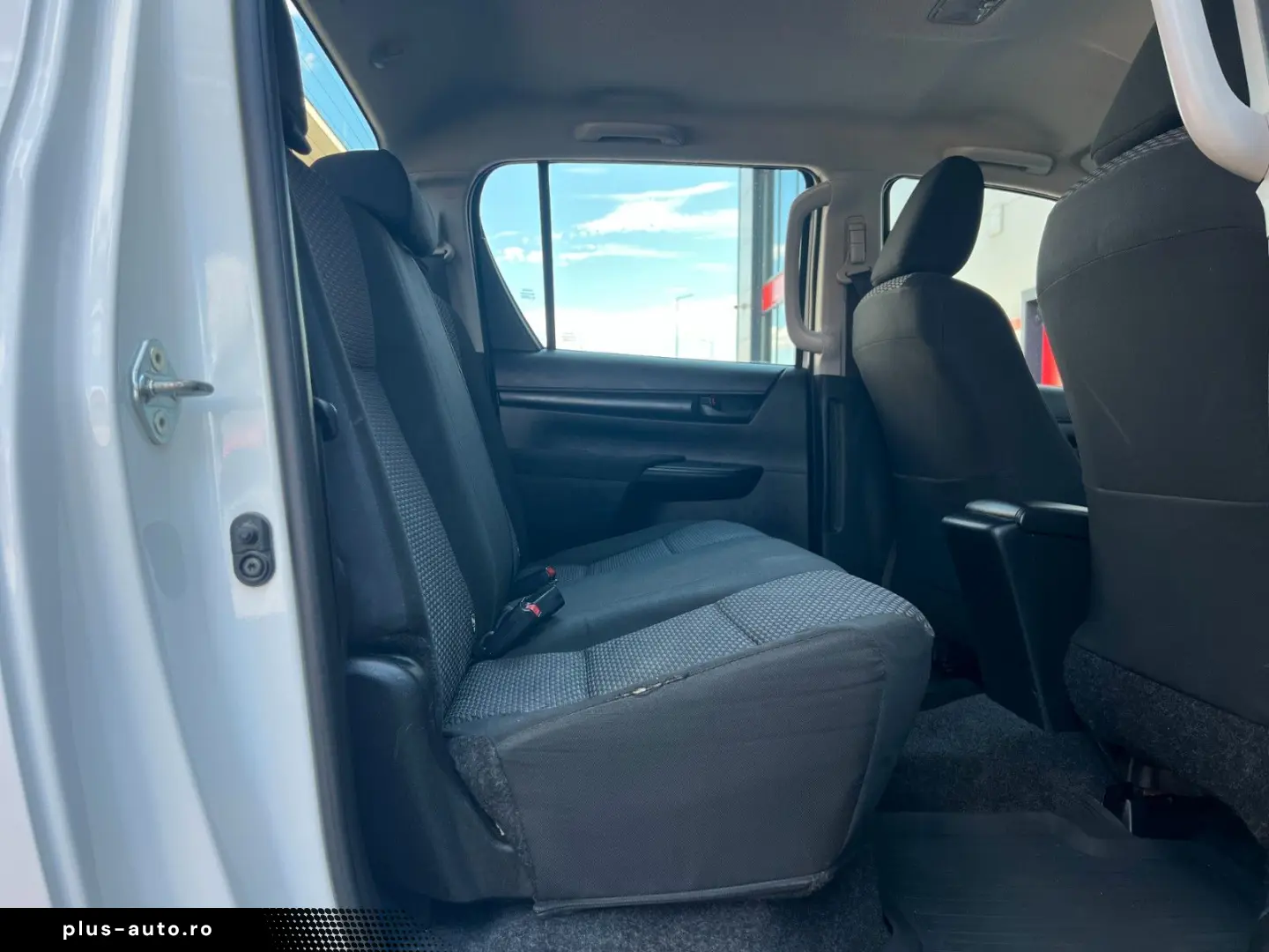 TOYOTA Hilux Double Cab Comfort 4x4
