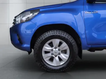 TOYOTA  DC 2.4 D-4D 4x4  MwSt. AHK Kamera DAB