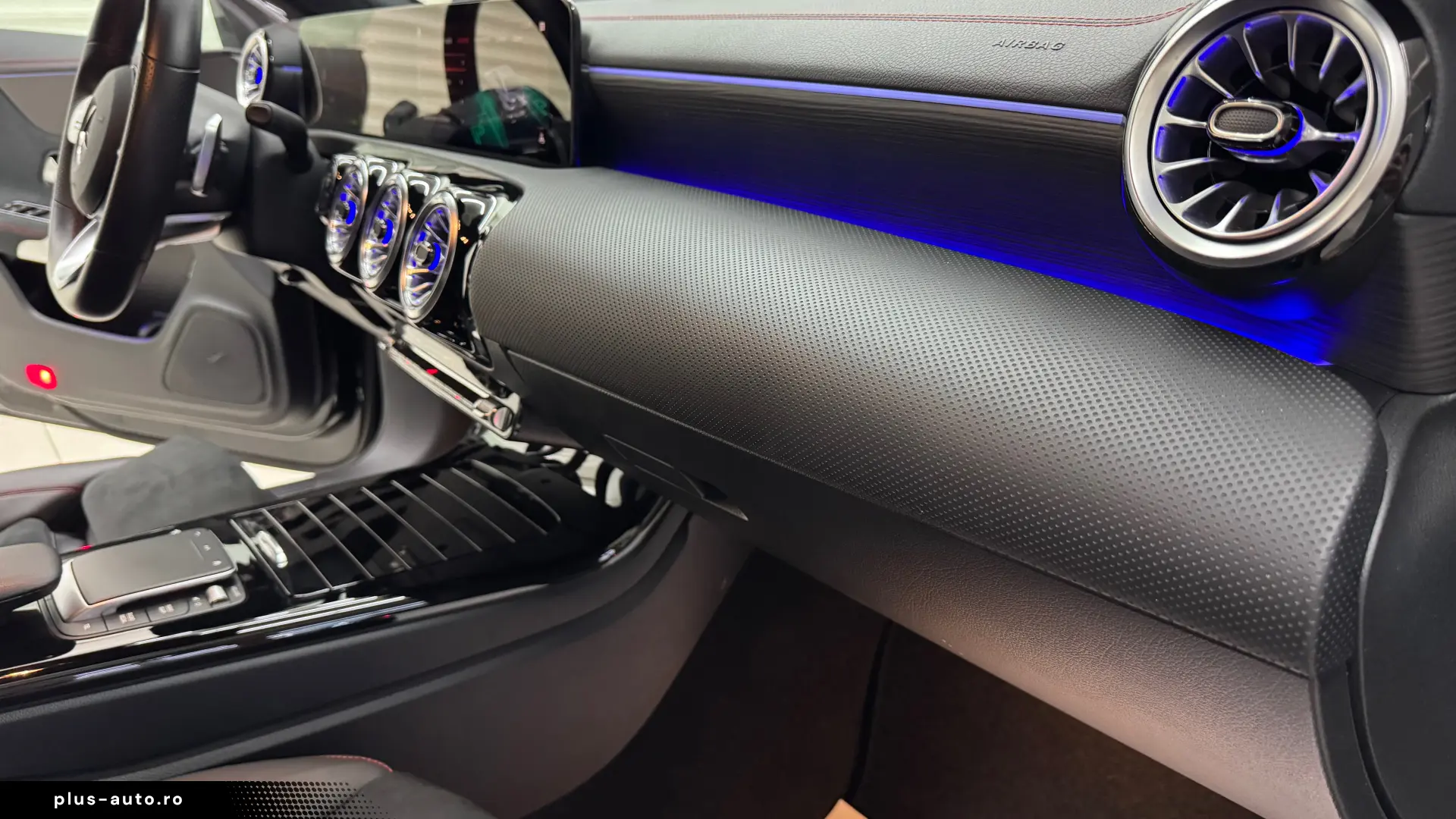 MERCEDES CLA 250e PLUG-IN HYBRID AMG LINE