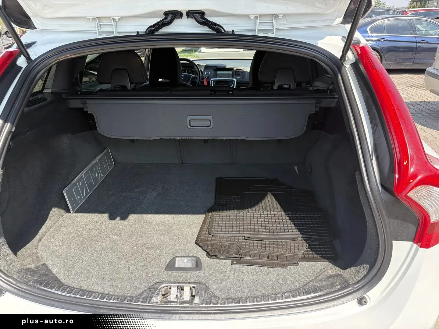 Volvo V60 2.0 At Momentum