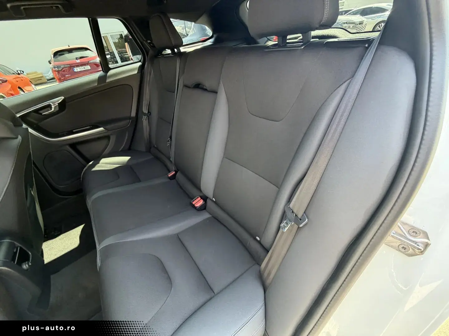 Volvo V60 2.0 At Momentum