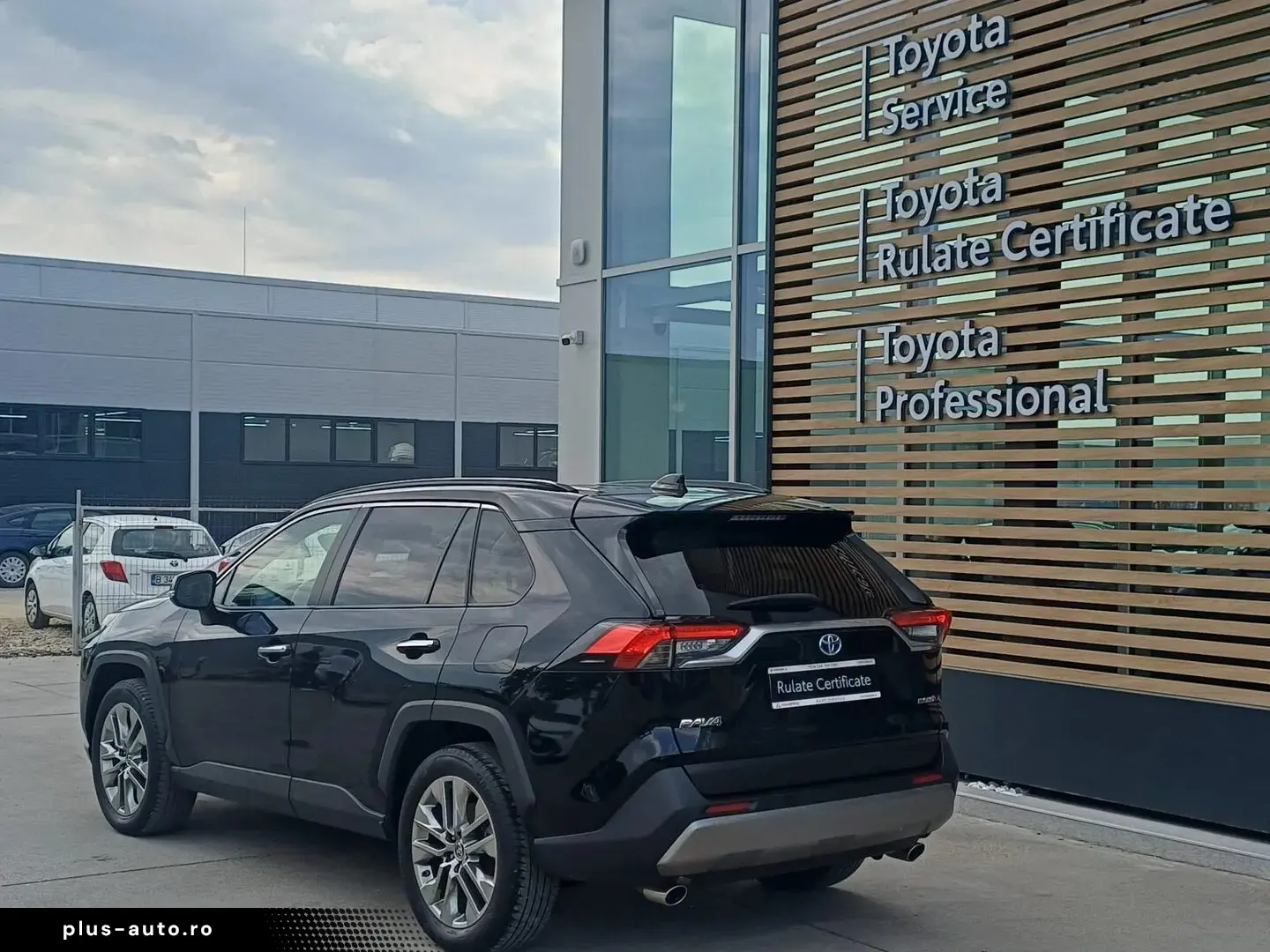 TOYOTA RAV4 2022 — imagine 5