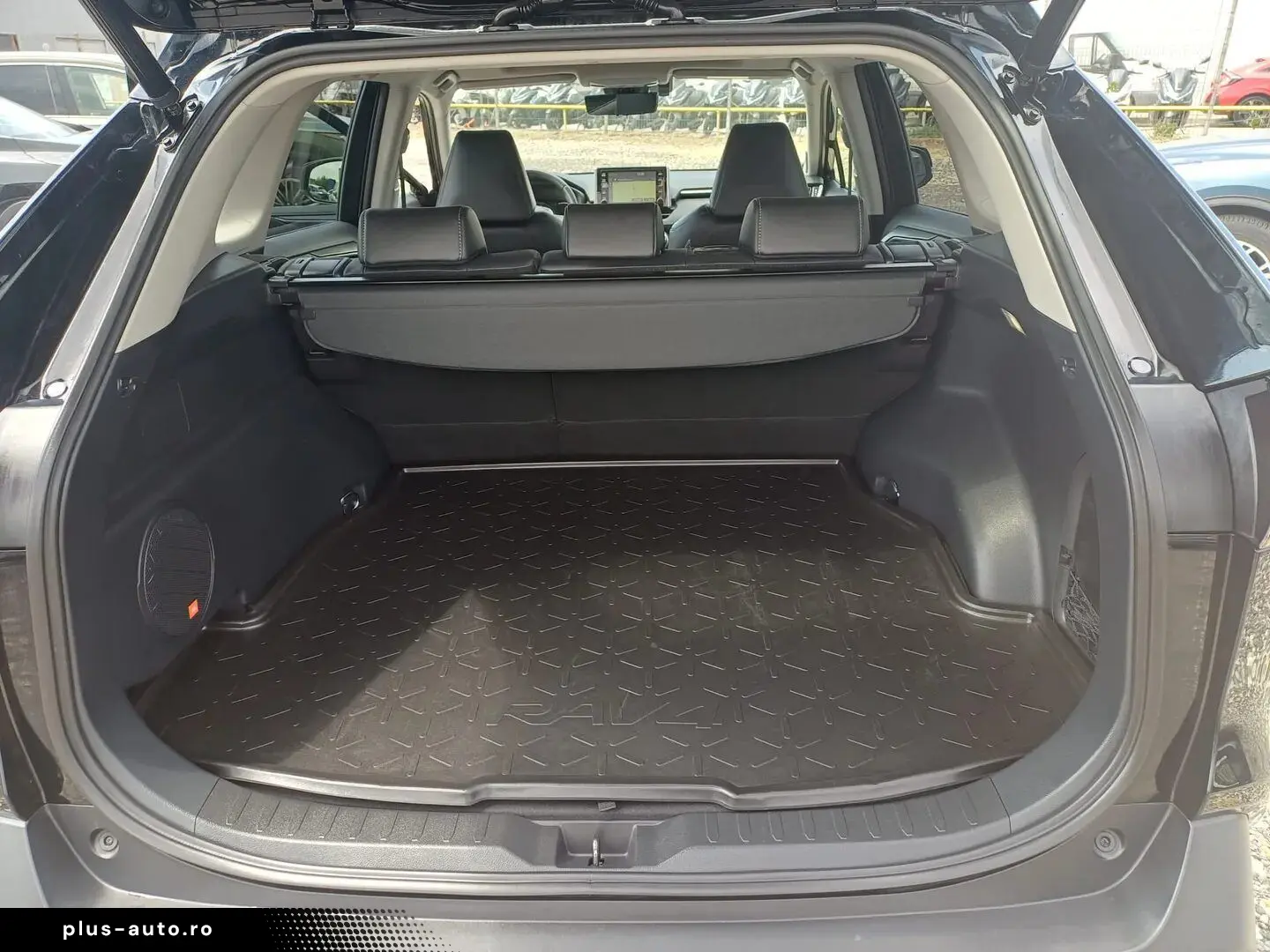 TOYOTA RAV4 2022 — imagine 6