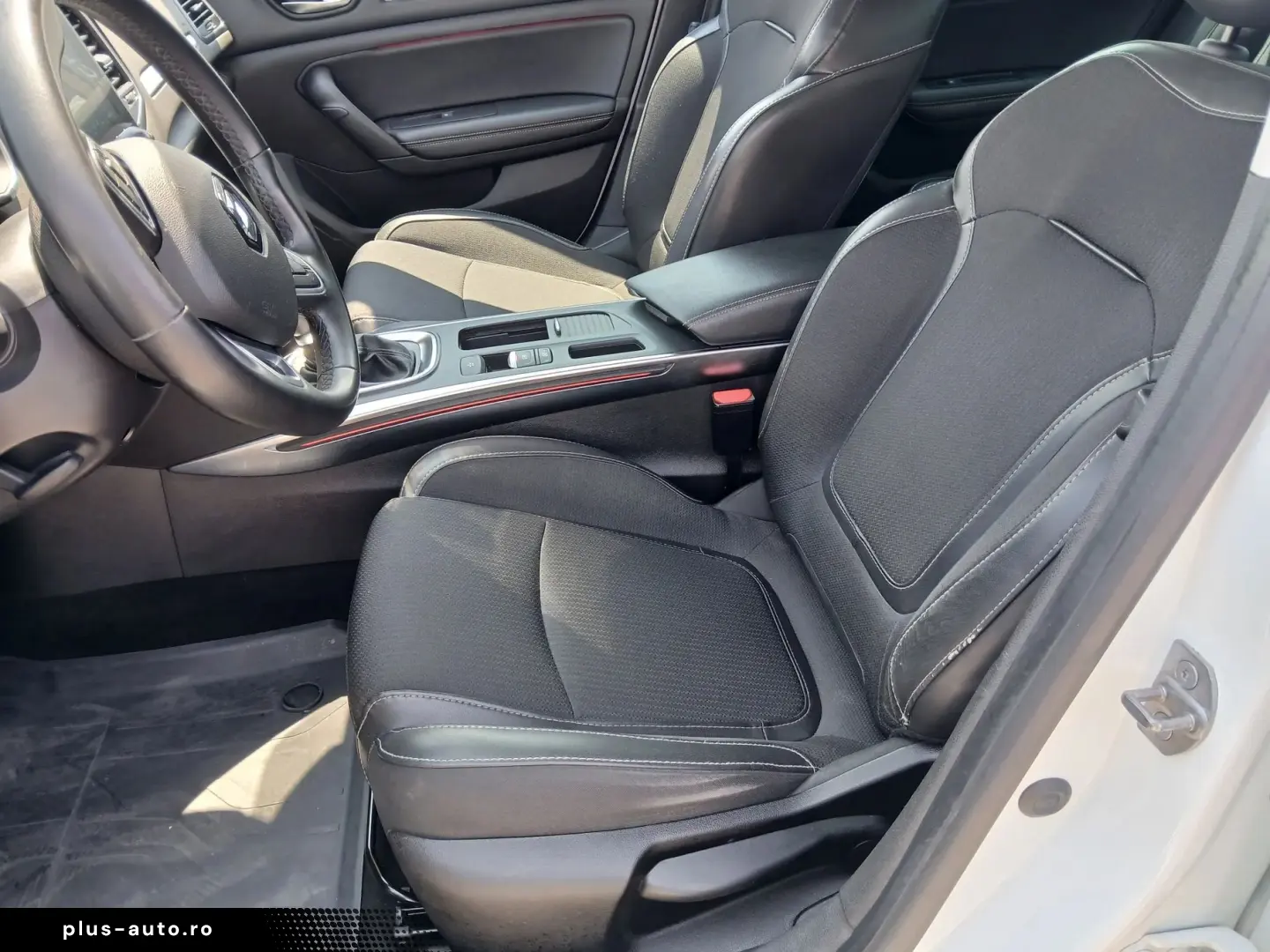 RENAULT Megane 2023 — imagine 12