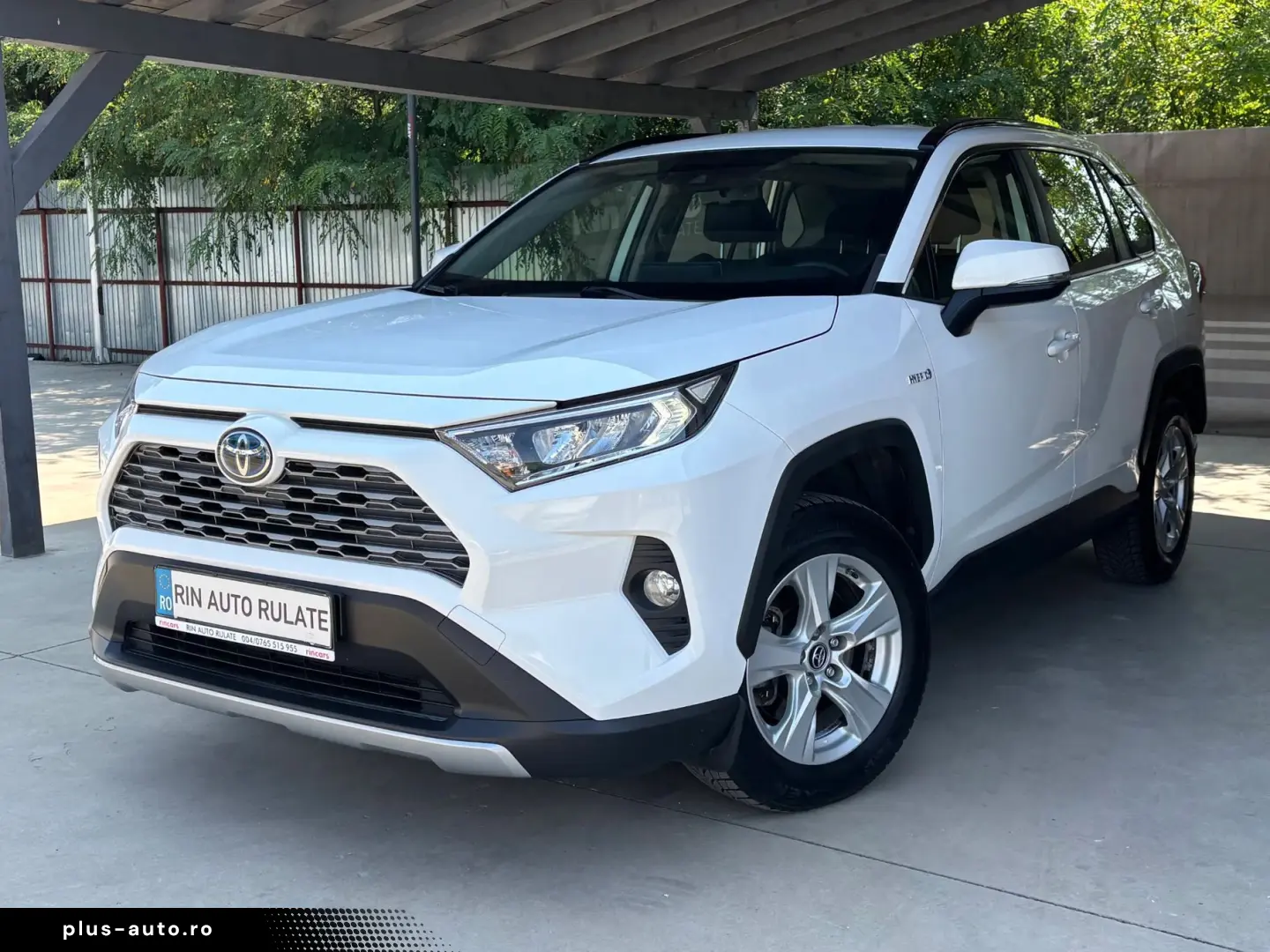 TOYOTA RAV4 2020 — imagine 3