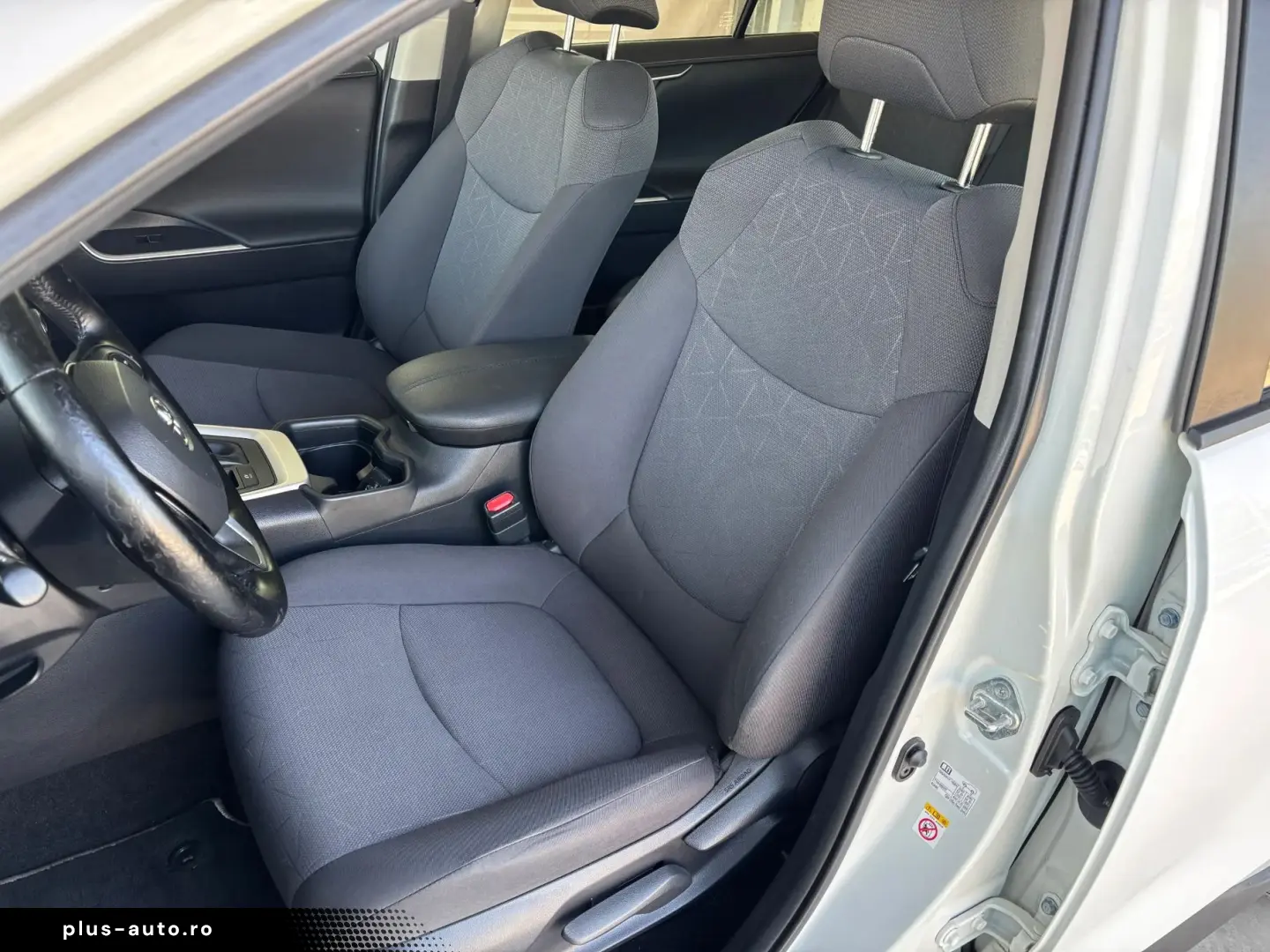 TOYOTA RAV4 2020 — imagine 31