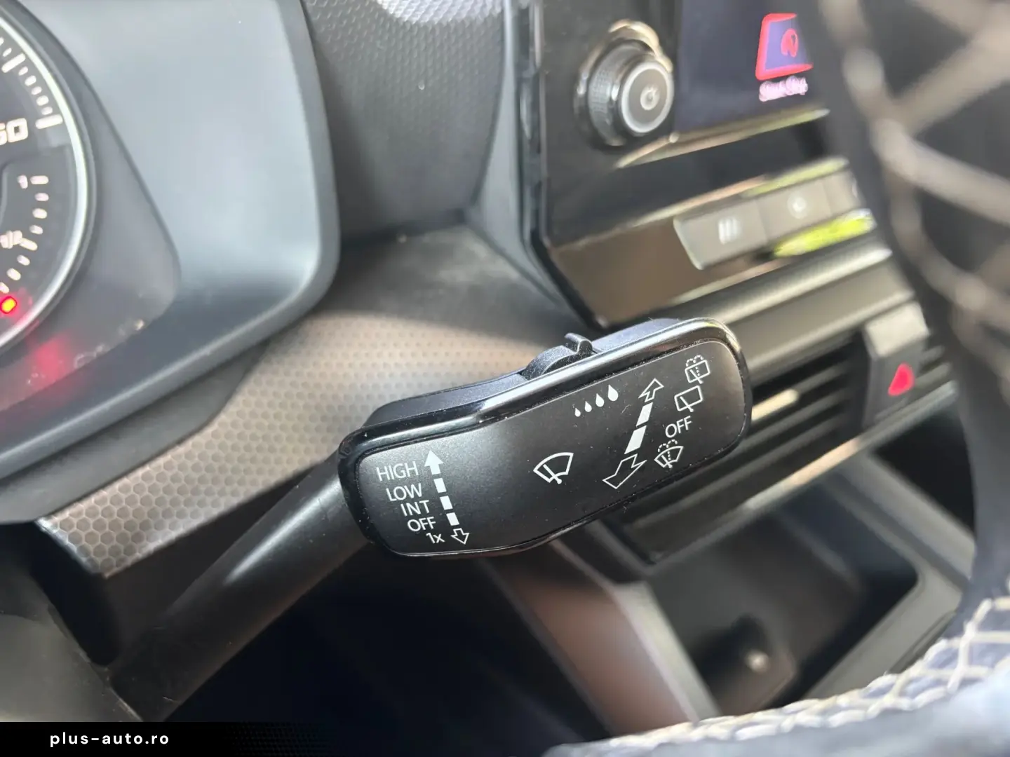 SEAT Leon 2021 — imagine 10