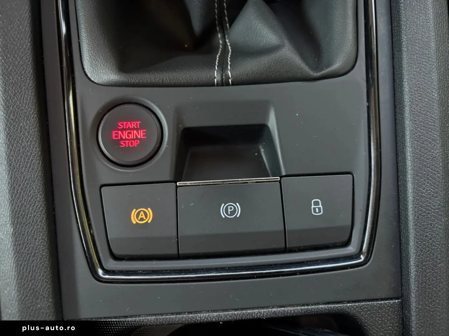 SEAT Leon 2021 — imagine 15
