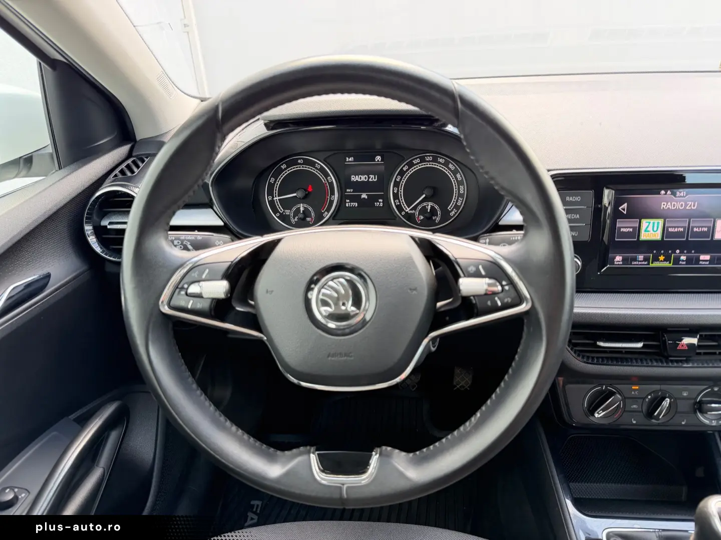 SKODA Fabia 2023 — imagine 9