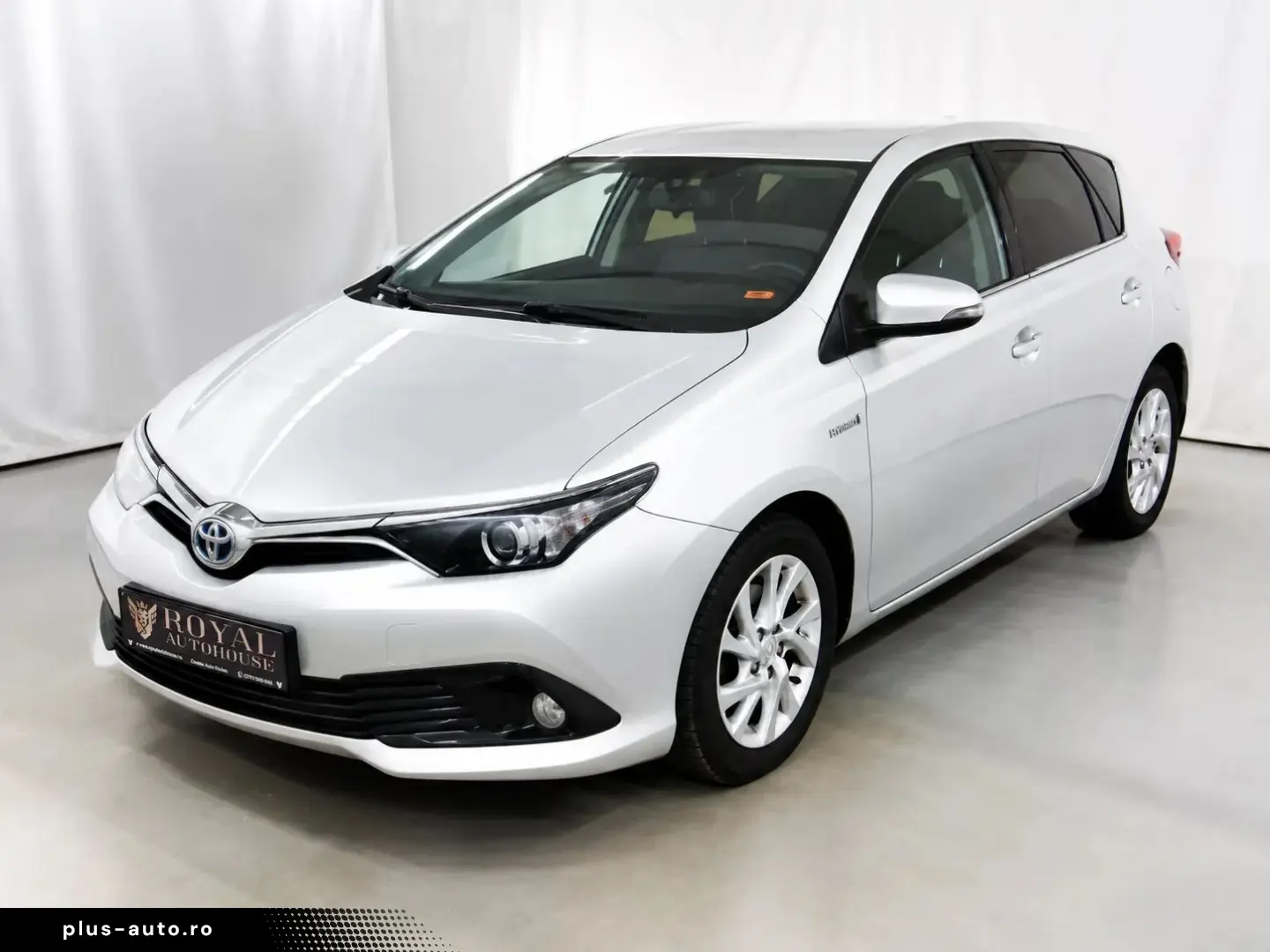 TOYOTA Auris 2016