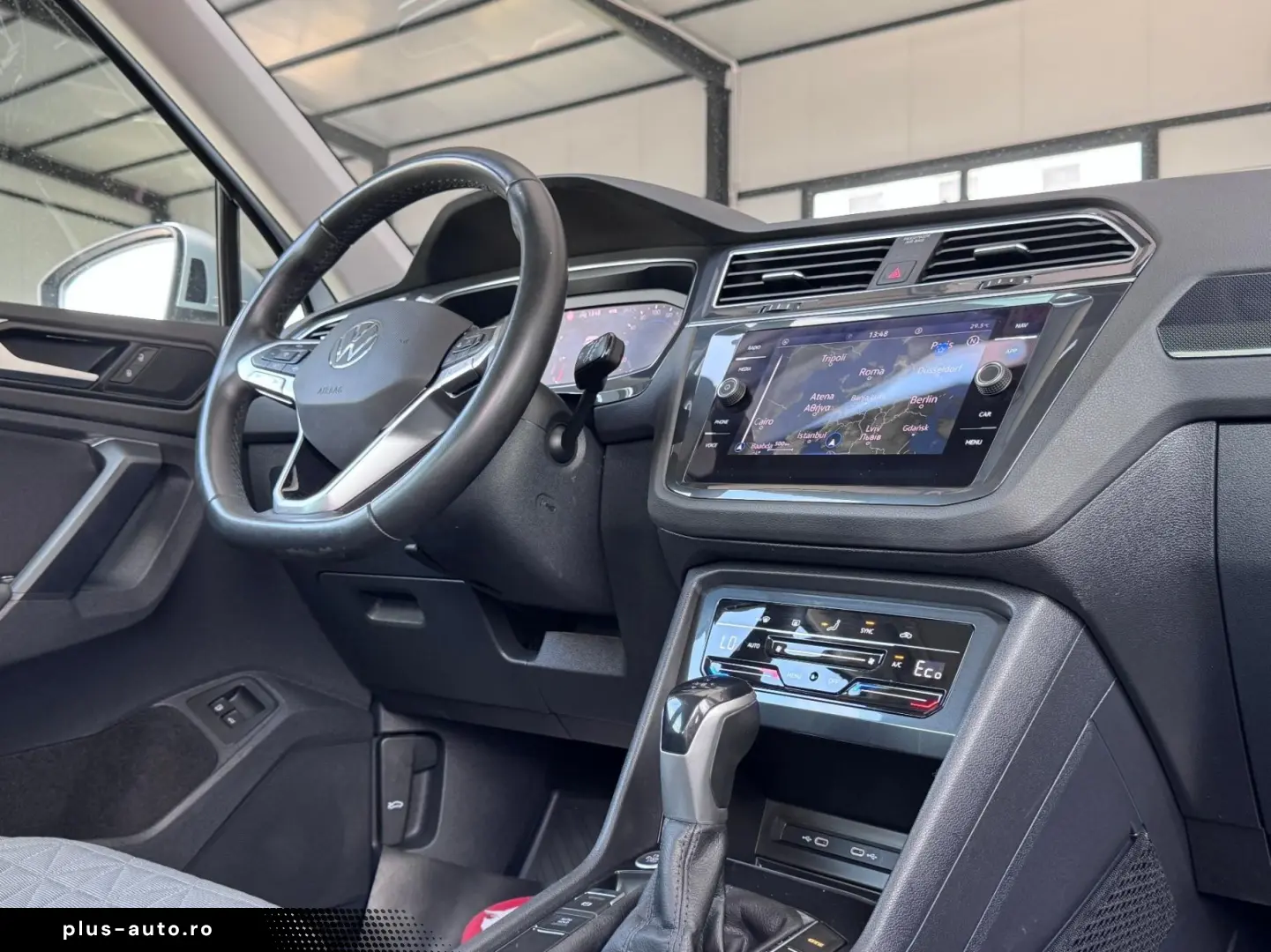 VOLKSWAGEN Tiguan 2021 — imagine 10