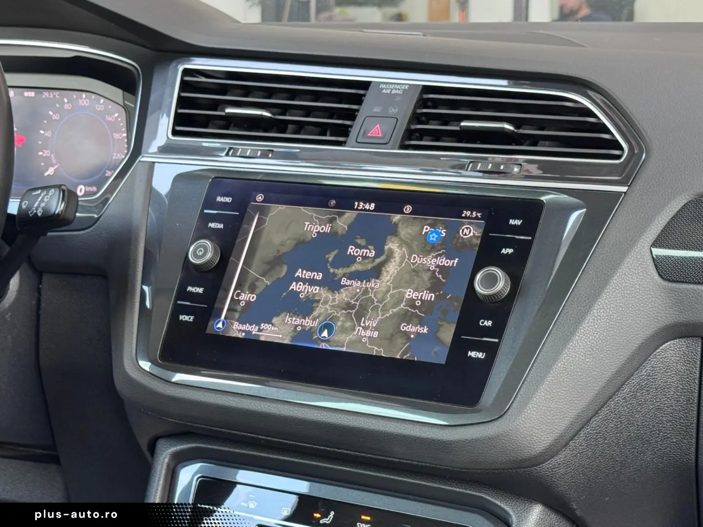 VOLKSWAGEN Tiguan 2021 — imagine 12