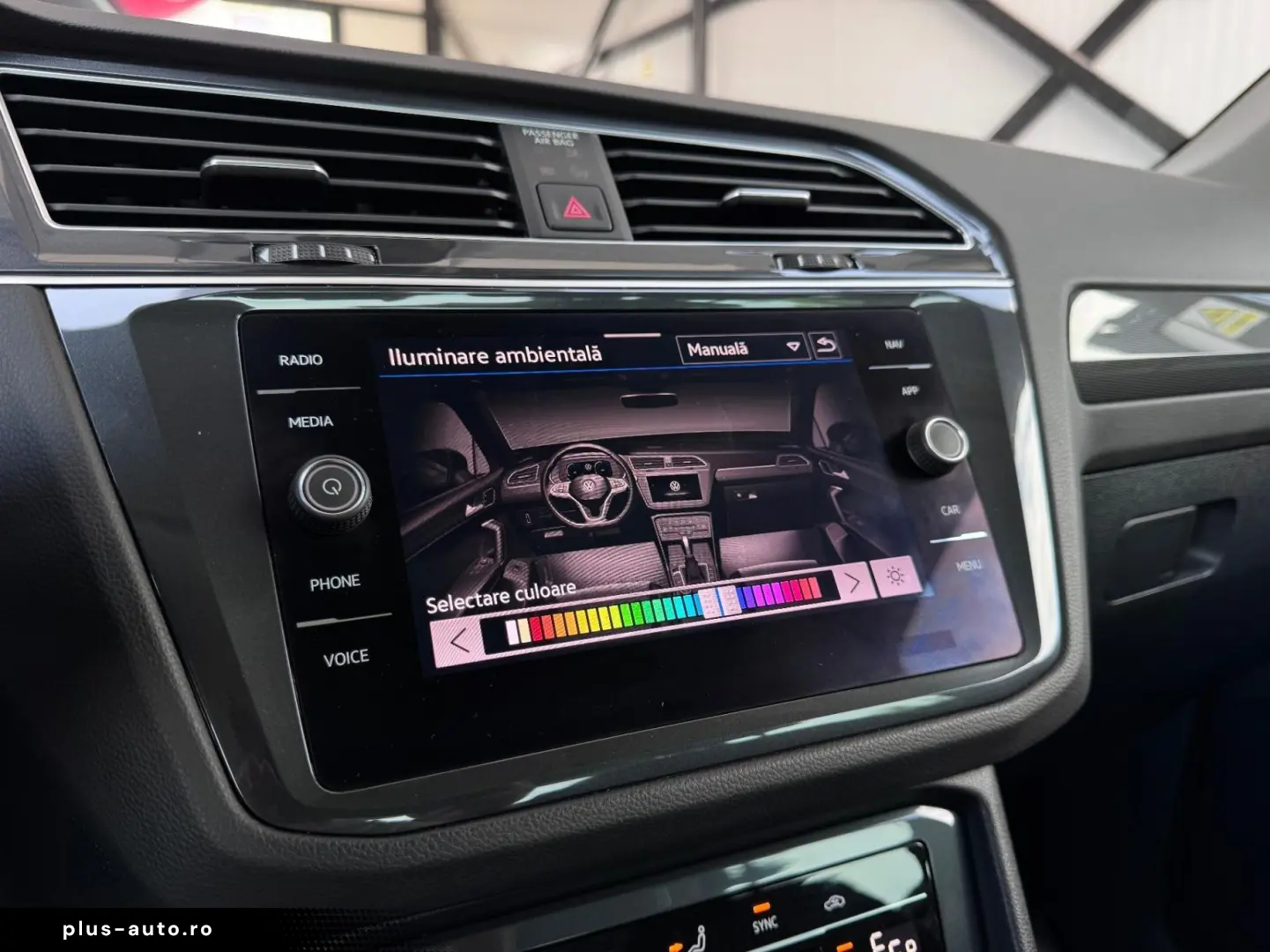 VOLKSWAGEN Tiguan 2021 — imagine 26