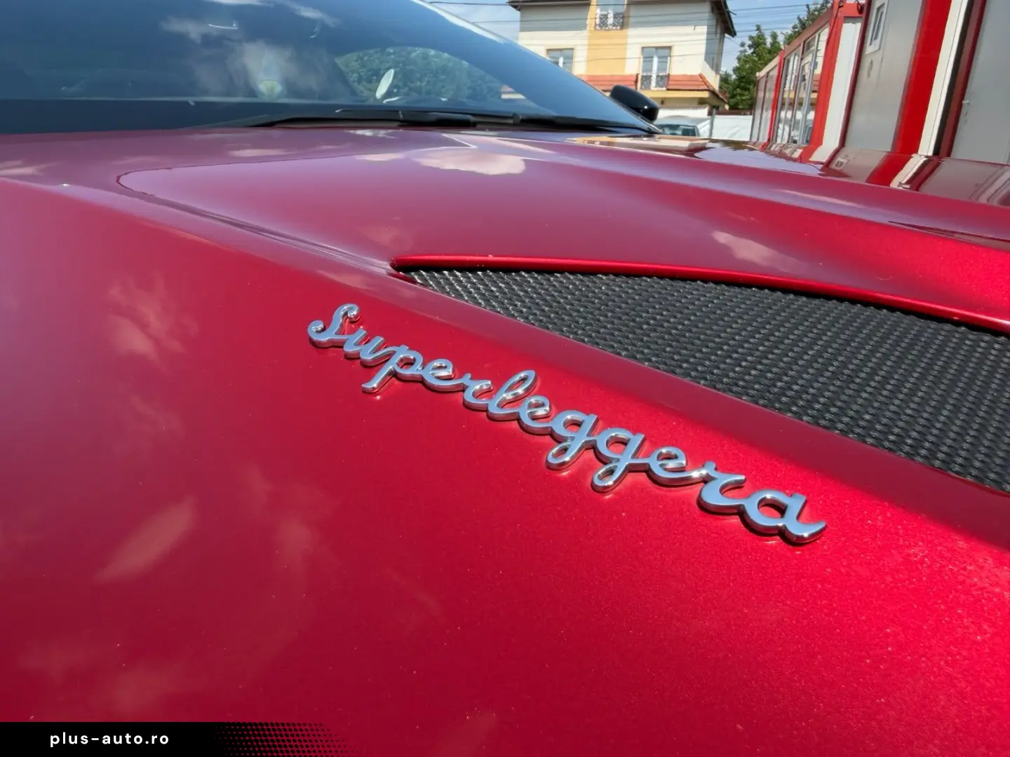 Aston Martin DBS Superleggera