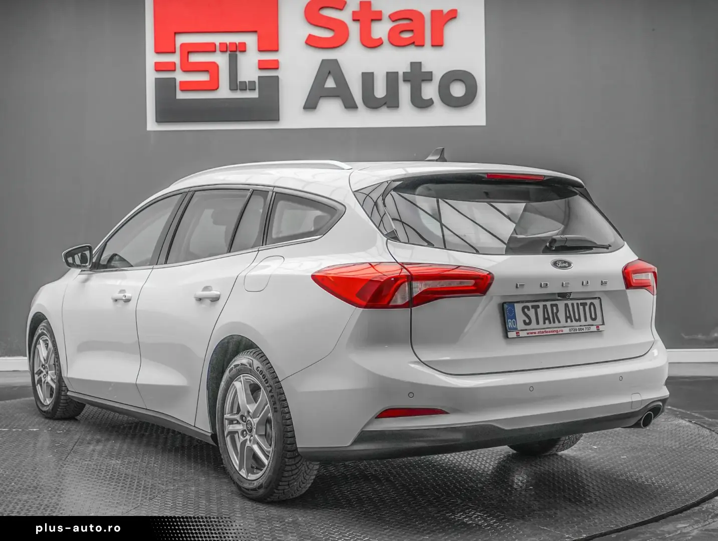 FORD Focus 2022 — imagine 4