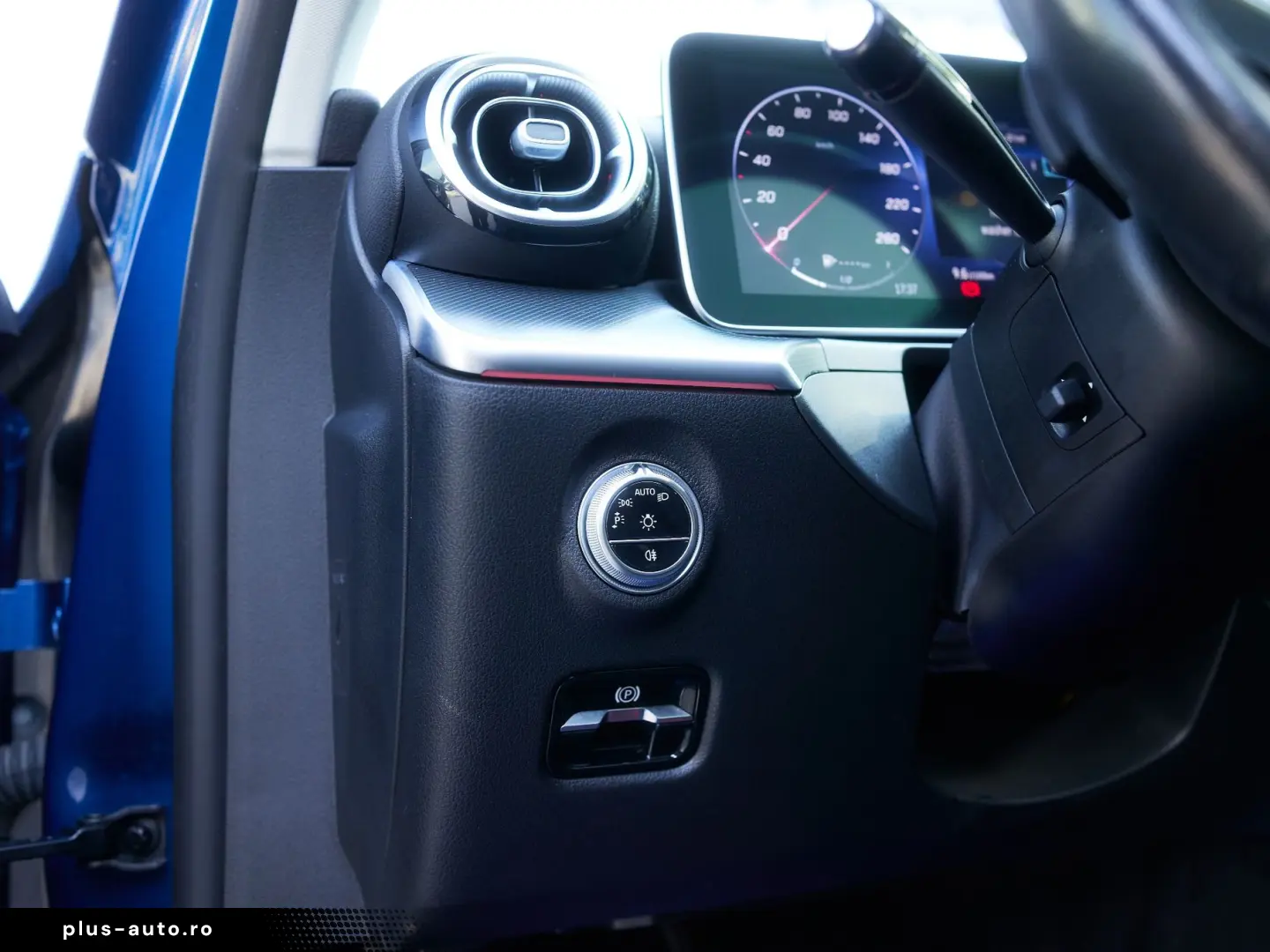 MERCEDES-BENZ C-Class 2022 — imagine 25