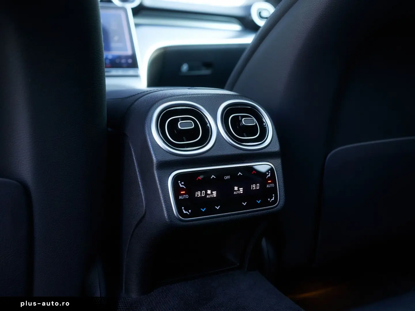 MERCEDES-BENZ C-Class 2022 — imagine 32