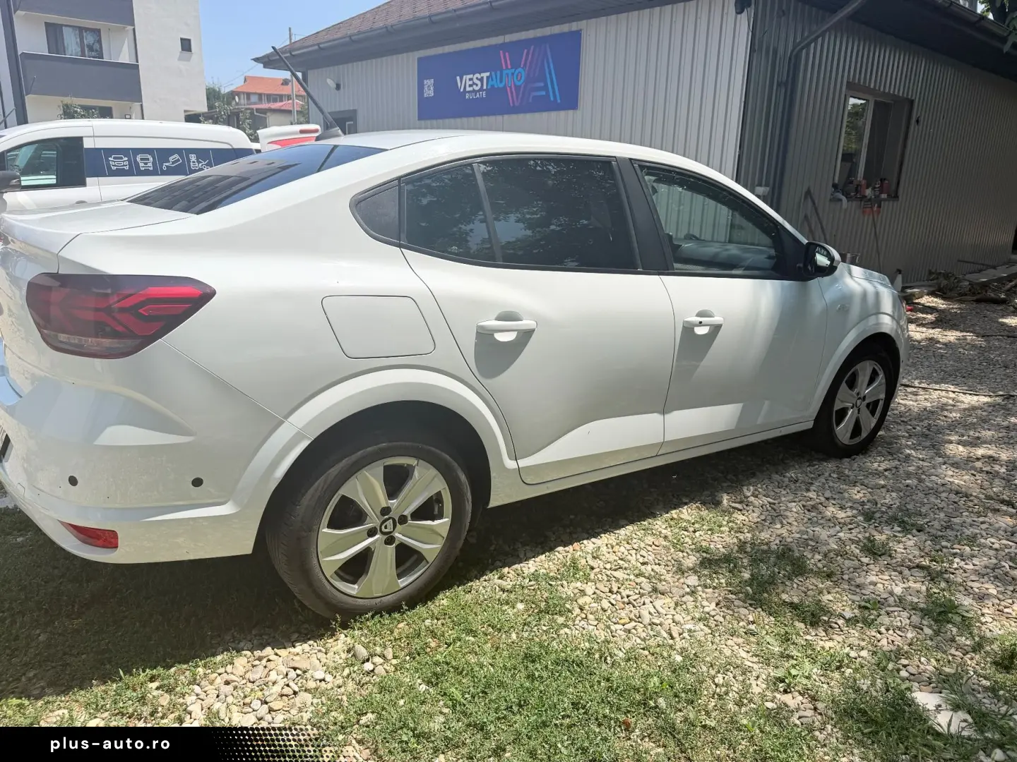 DACIA Logan 2021 — imagine 3