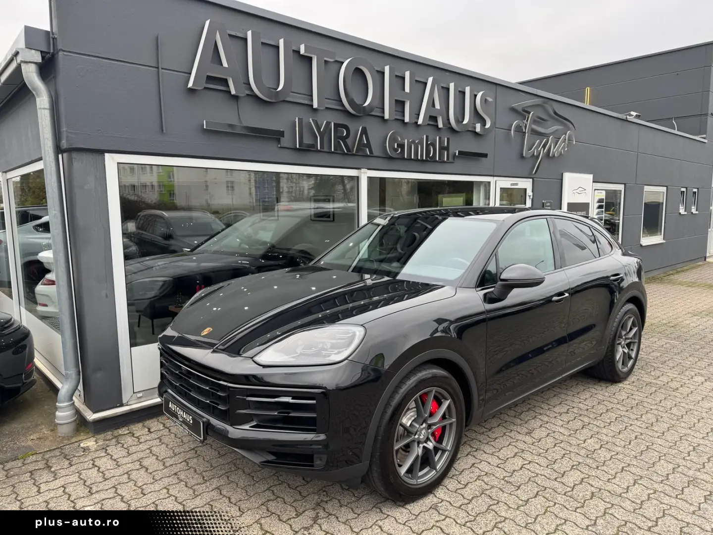 PORSCHE Cayenne 2025
