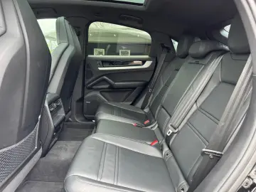 PORSCHE Cayenne S Coupe