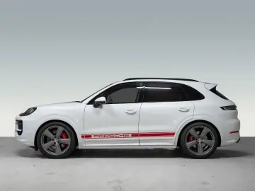 PORSCHE Cayenne GTS